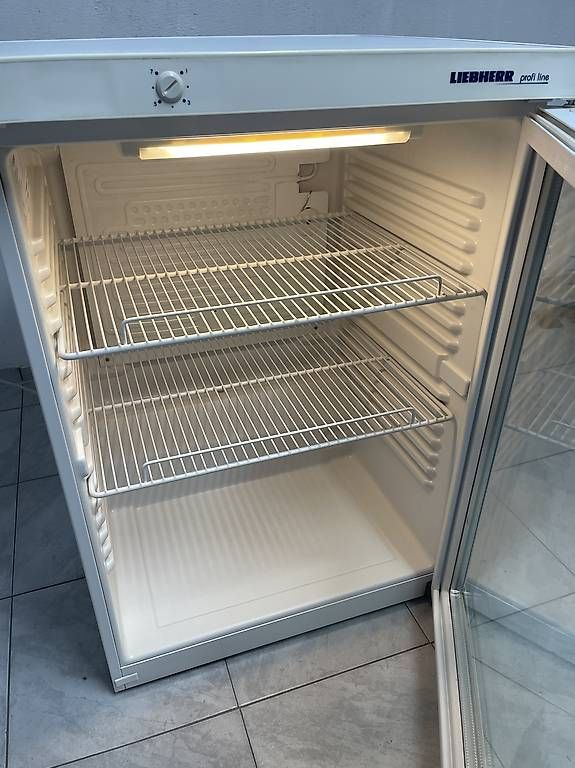 Frigoriferi: Liebherr Kühlschrank mit Glastüre – Usato da Wynau venduto da Lorent_Be 3