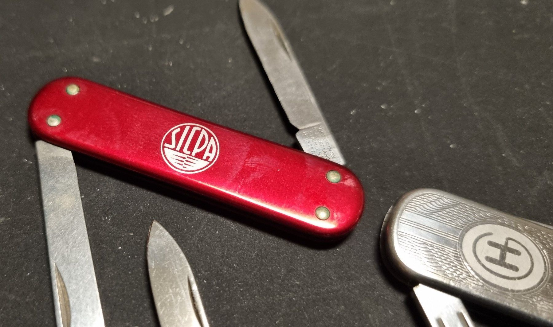 Victorinox Coltelli tascabile: Victorinox collector retro – Usato da Prilly venduto da azm_t9nd 2