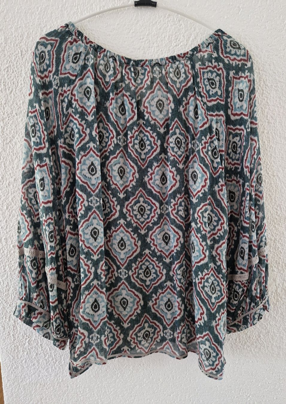 Nile Blusen: Bluse NILE Grösse M, 100% Viscose – Gebraucht aus Kloten von somsing 3