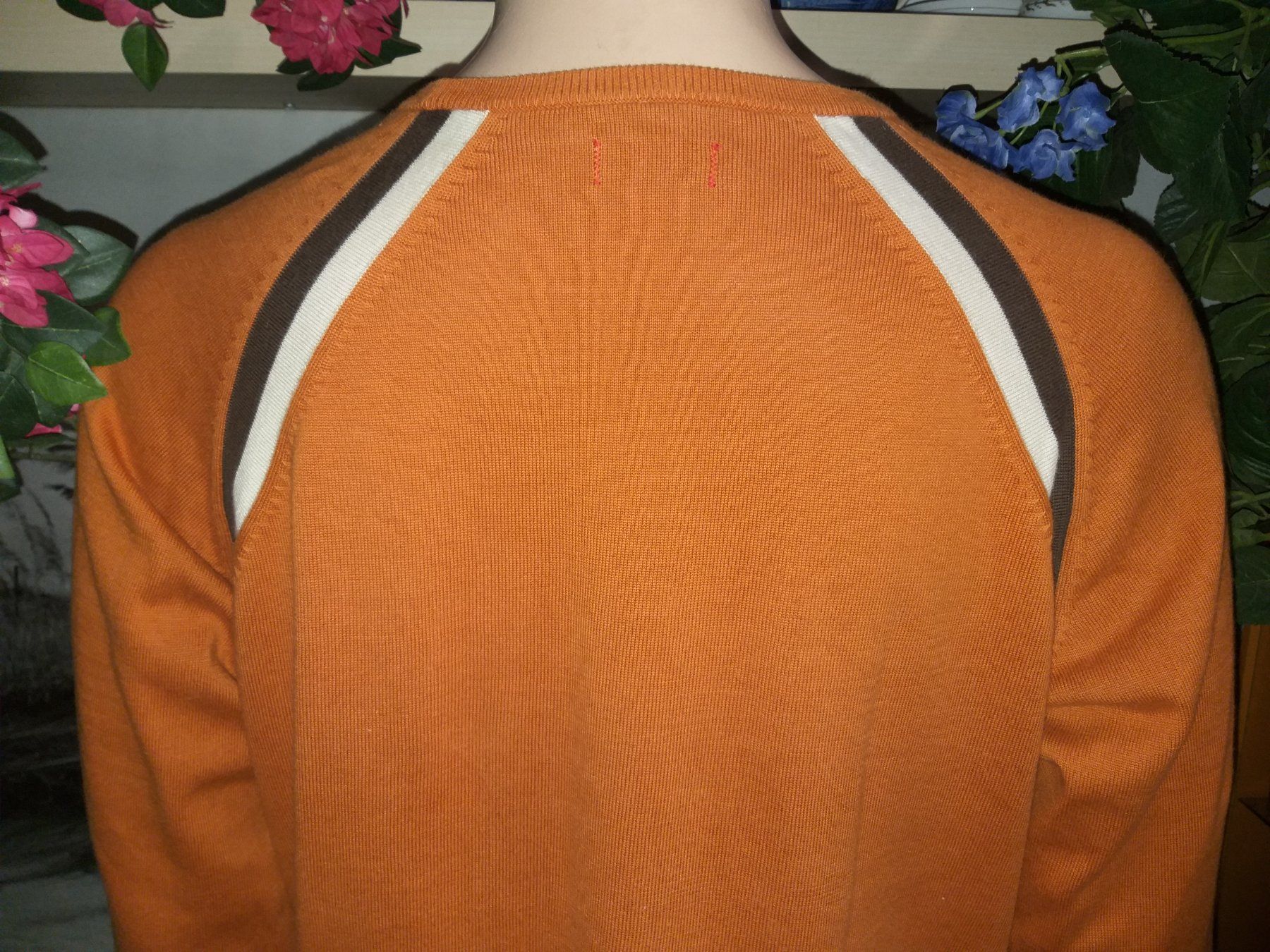Guess Pullover & Sweatshirts: Pullover GUESS   Taille / Grosse L ( Pas d'étiquette) – Gebraucht aus Cossonay-ville von Super-Price-Quality 7