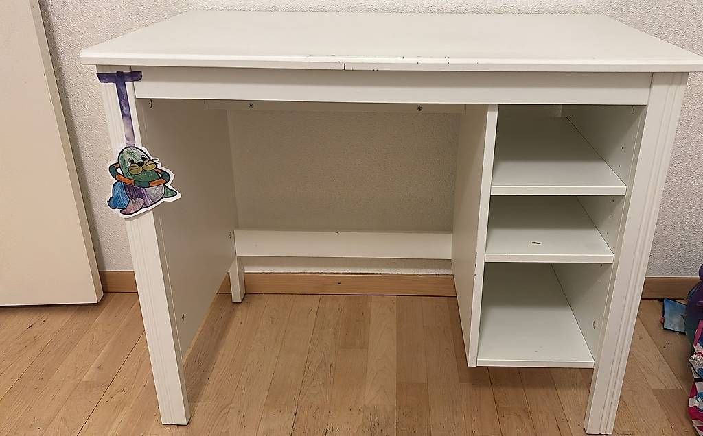 Schreibtische: Bureau IKEA pour études – Gebraucht aus Chambésy von gau_x7ky