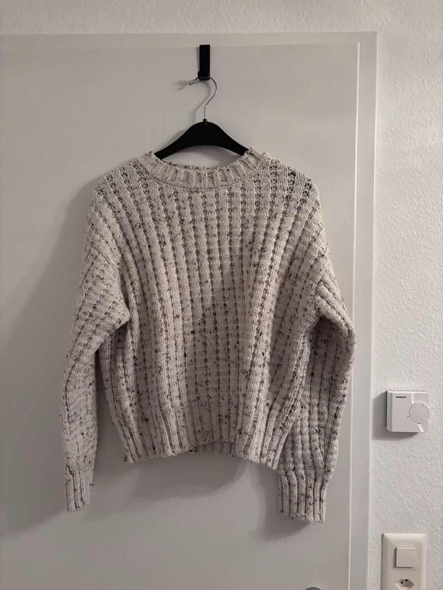Maglioni & Felpe: Maglione MANGO S – Nuovo (secondo la descrizione) da Airolo venduto da Eli90A