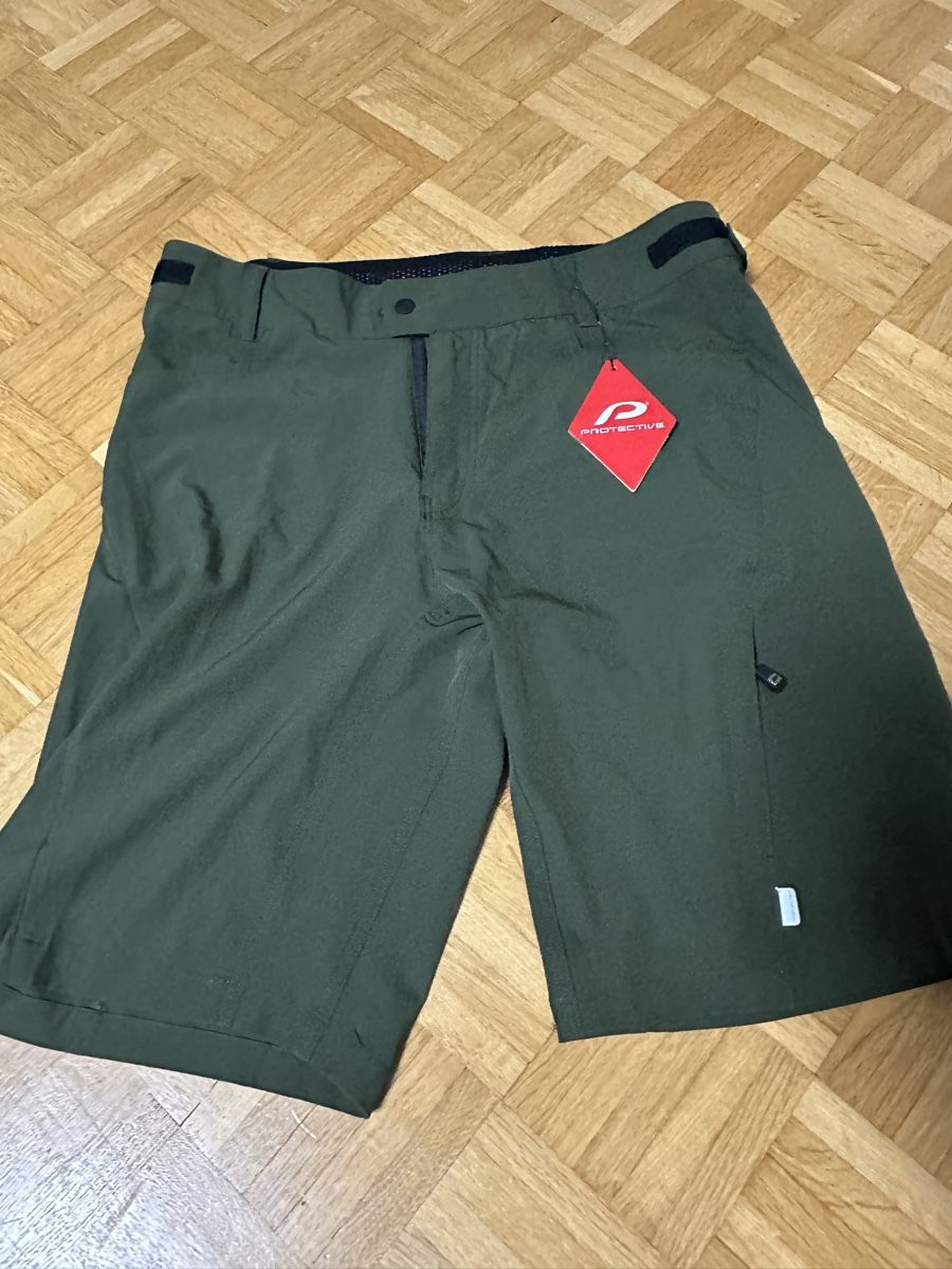 Pantaloni: Protective P-Valey, Bikeshort Herren, Olive, L – Nuovo e nell'imballaggio originale da Neuchatel venduto da feta_ze