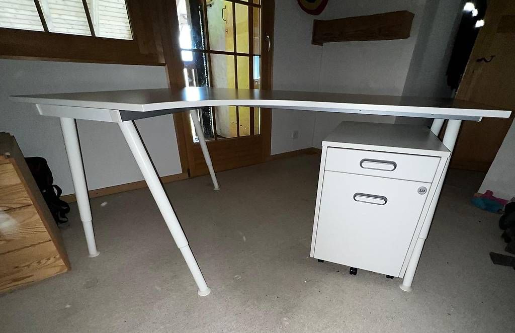 Scrivanie: Bureau d angle Ikea Galant Blanc  – Usato da Châtillens venduto da cor_j6qz 1
