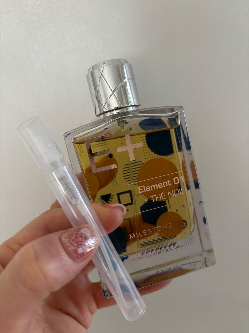 Parfum & Eau de Toilette: Milestone Element 01 + The Noir EDP 5ml. Abfüllung – Gebraucht aus Zürich von deruja