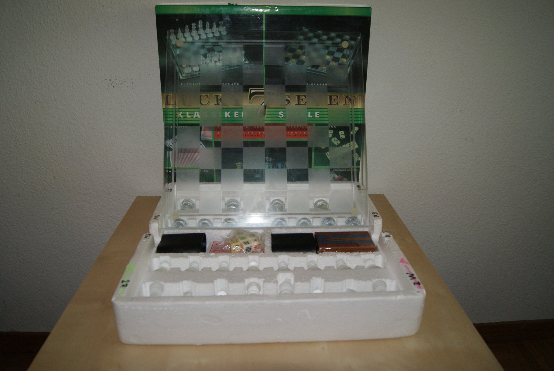 Giochi: Glas - Schach / Backgammon  - mit Glas Figuren – PLUS …. – Usato da Zürich venduto da Widi1 7