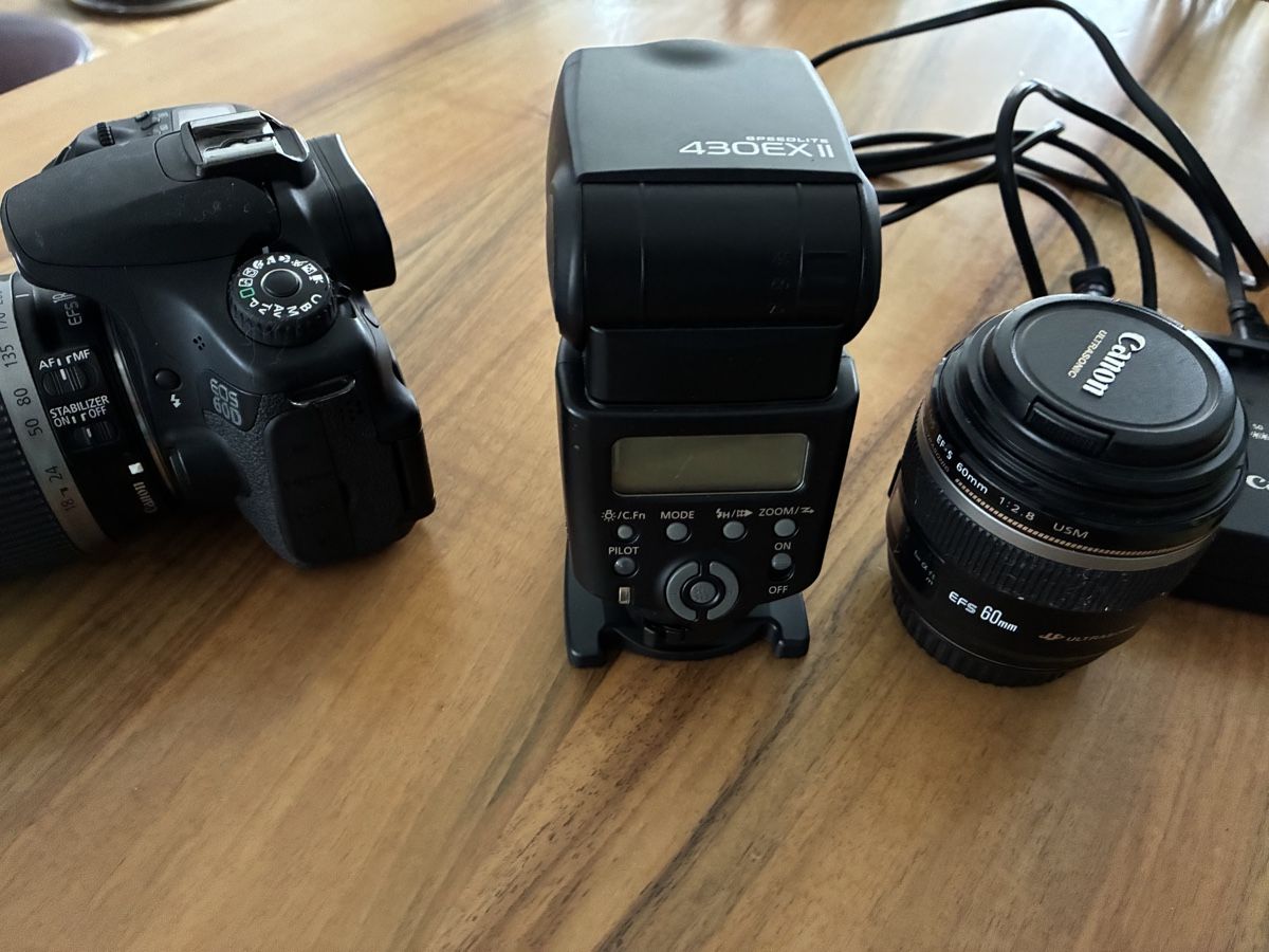 Canon Fotocamera: Canon EOS 60D Set mit Objektiv und Blitz gebraucht – Usato da Zuzwil SG venduto da simbo11 4