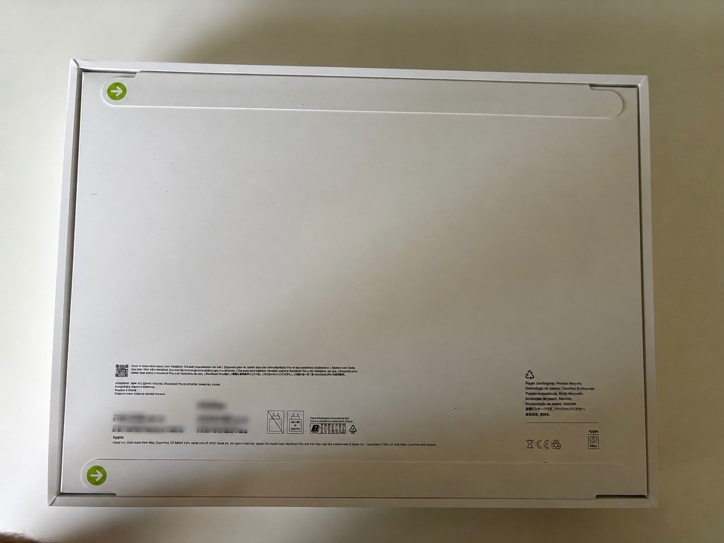 Apple Portables: Apple Macbook Pro M5, 32Gb RAM, 1TB speicher – Neuf avec emballage d'origine à Adliswil par emb_c7hc 1