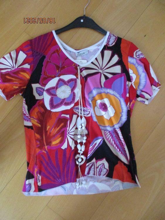 T-shirts: Elitelle Shirt wunderschön 44 – Neuf (Voir description) à Ottenbach par Claurin