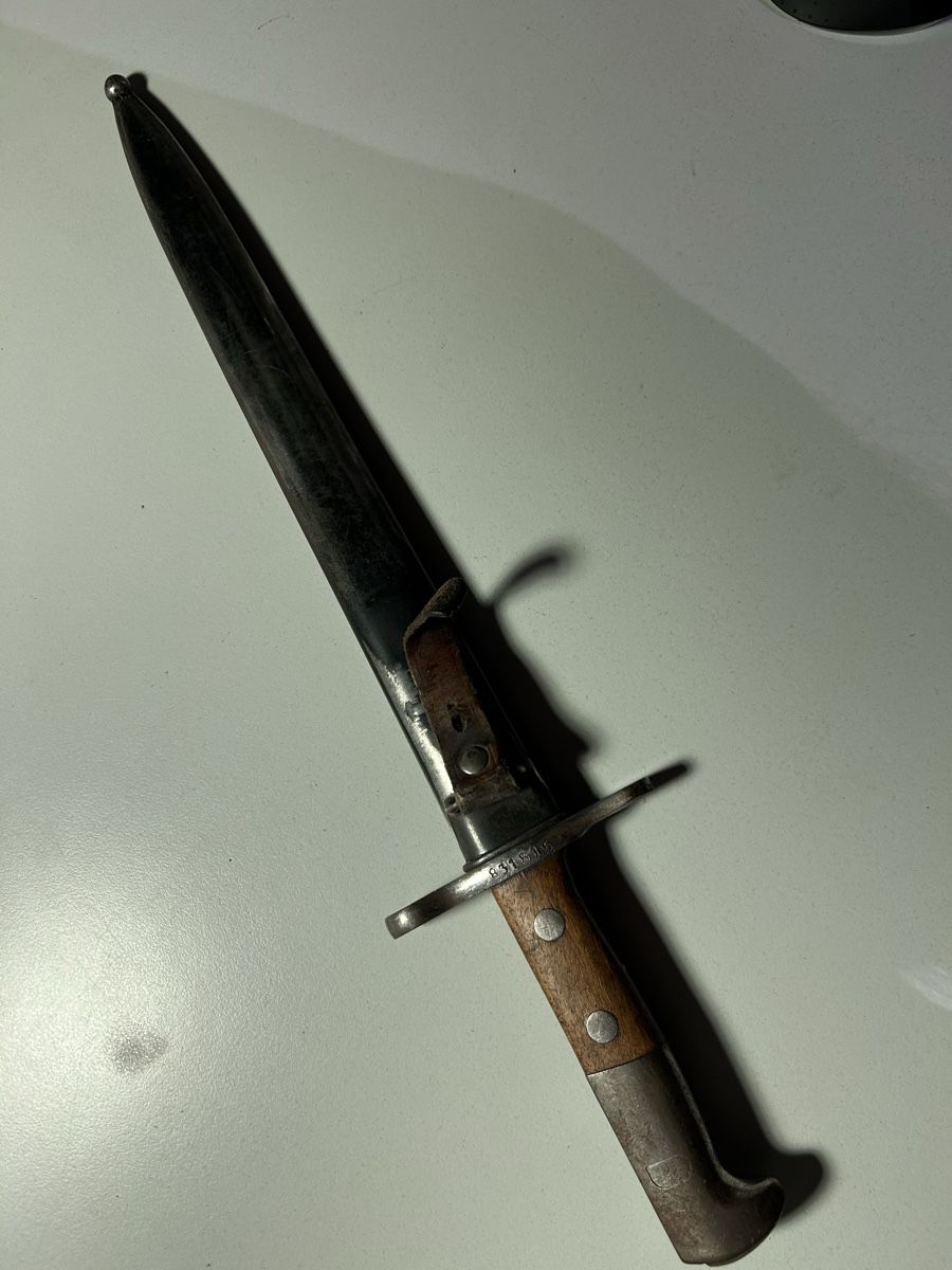 Schweizer Armee Armi bianche: Schweizer Bajonett Modell 1918 mit Scheide gebrauchter Zusta – Usato da Niederbipp venduto da Yrneh 1