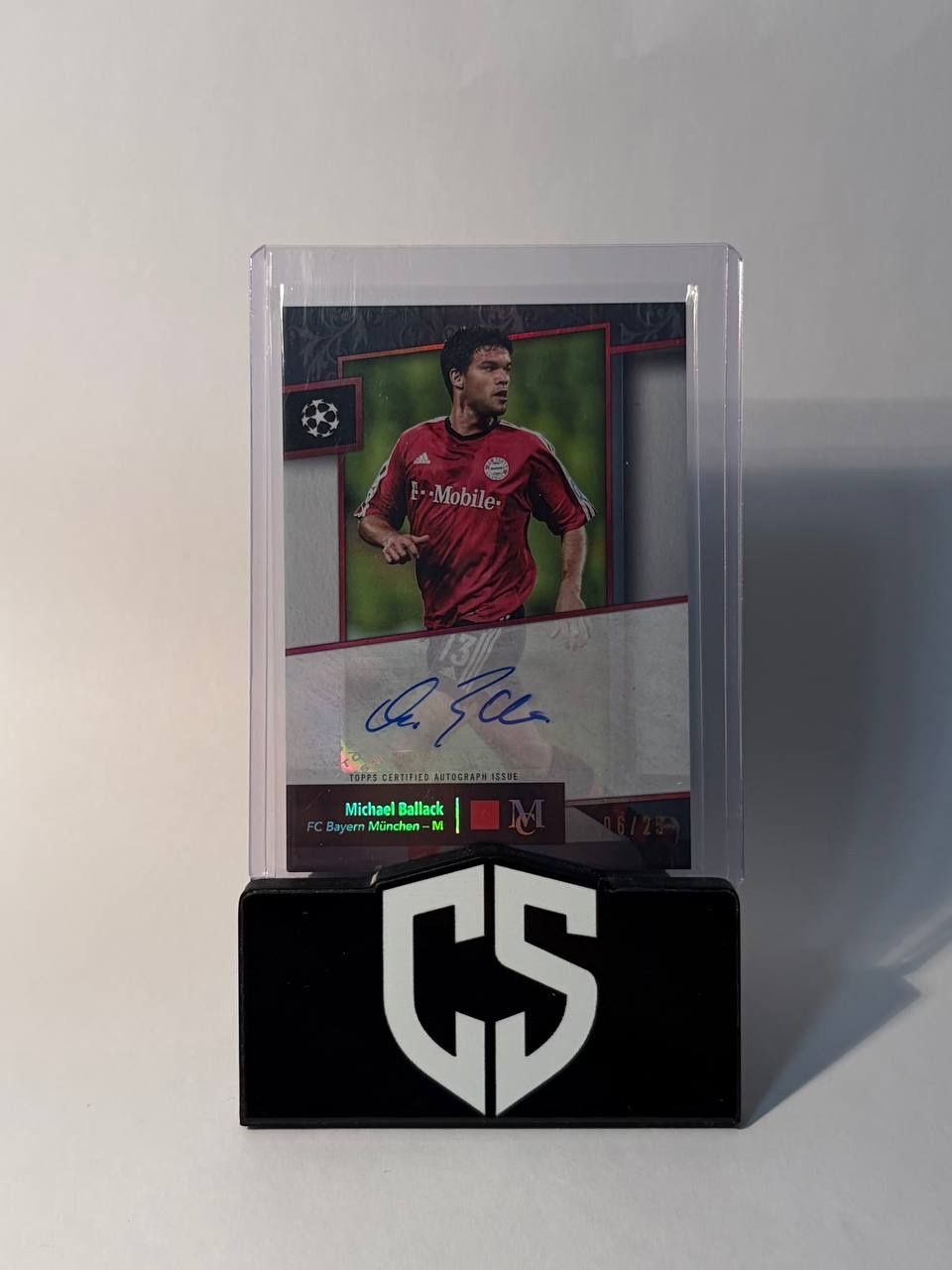 Topps Carte collezionabili: 2024-25 Topps Museum Michael Ballack Archival Auto /25 Ruby – Usato da Oftringen venduto da collectsupply