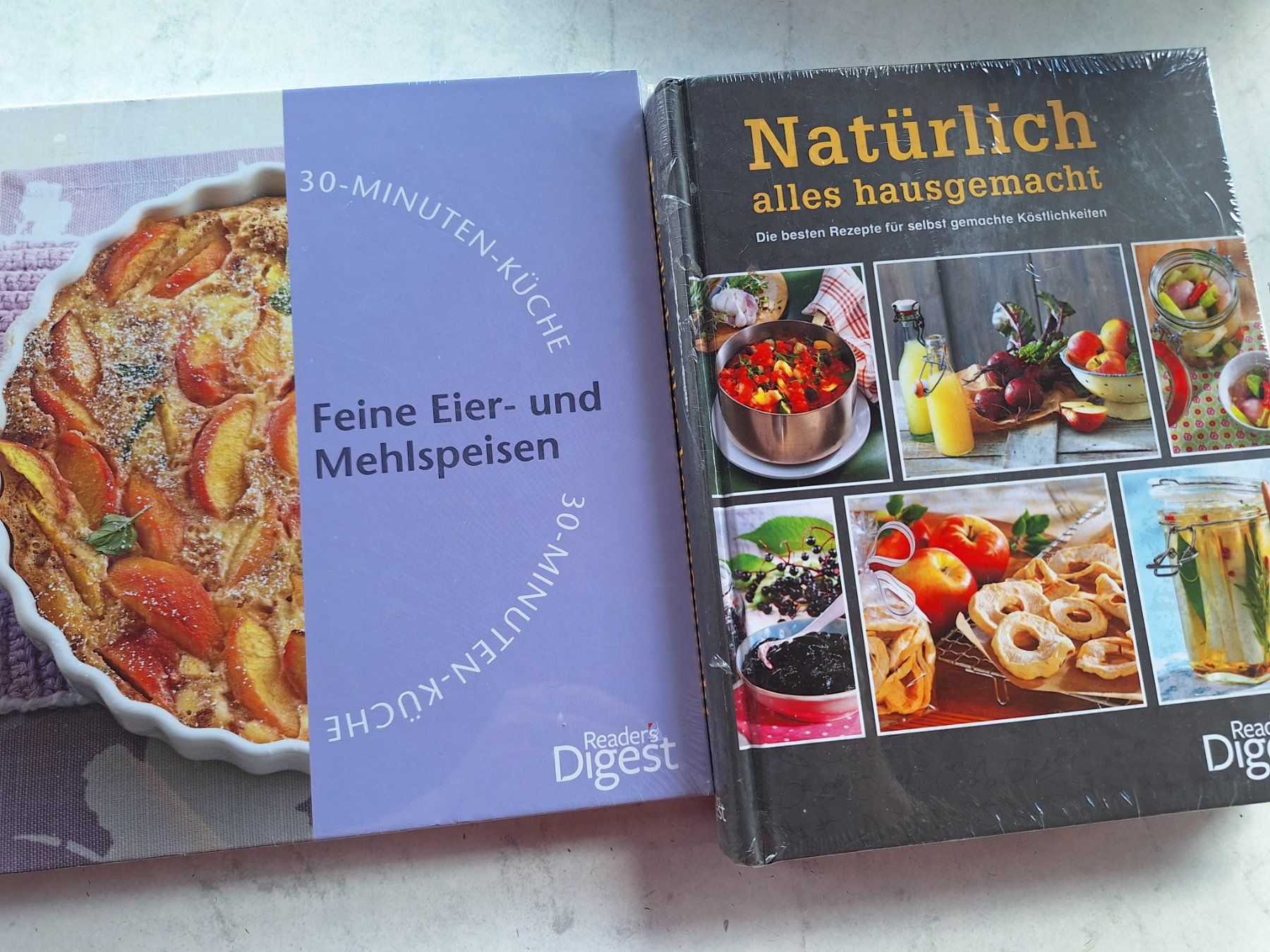 Libri: 2 STK KOCHBÜCHER – Usato da Huttwil venduto da Kunterbuntli