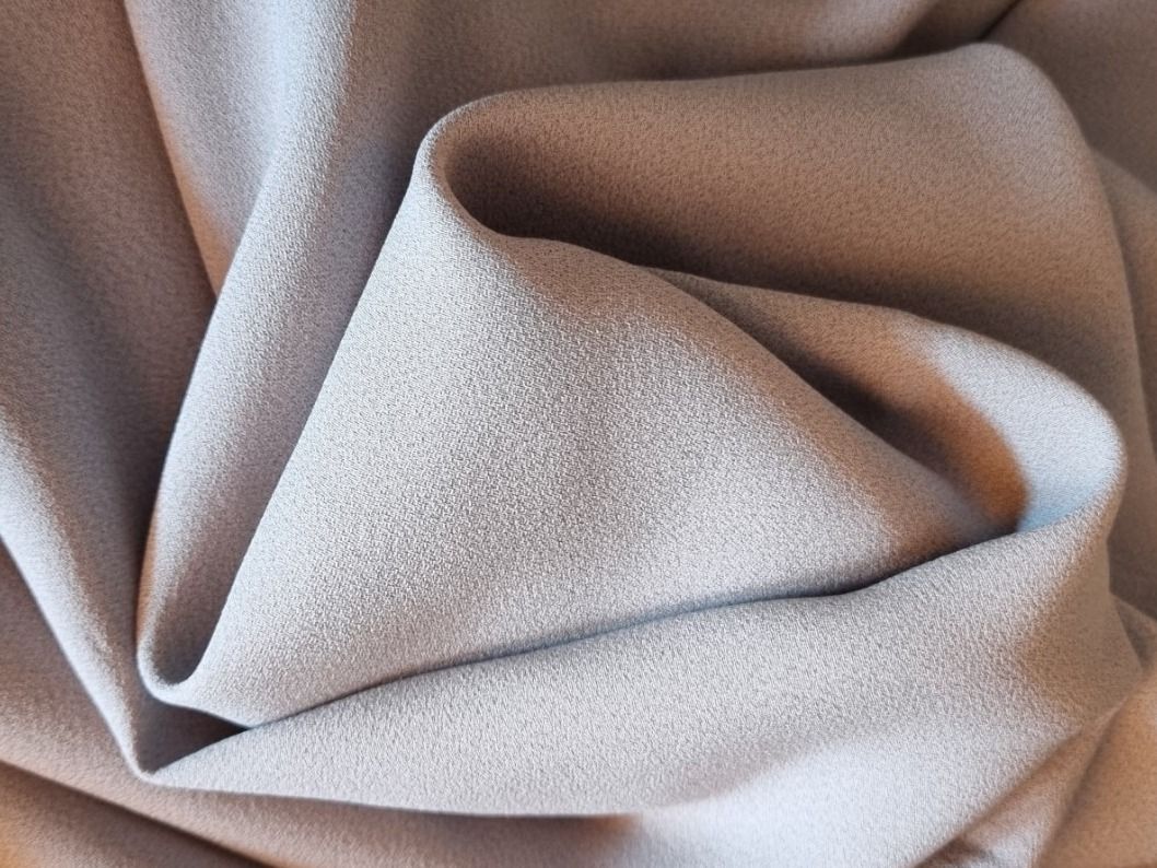 Tessuti: Stoff Viscose Silbergrau, Crepe – Nuovo e nell'imballaggio originale da geroldswil venduto da Gumball1