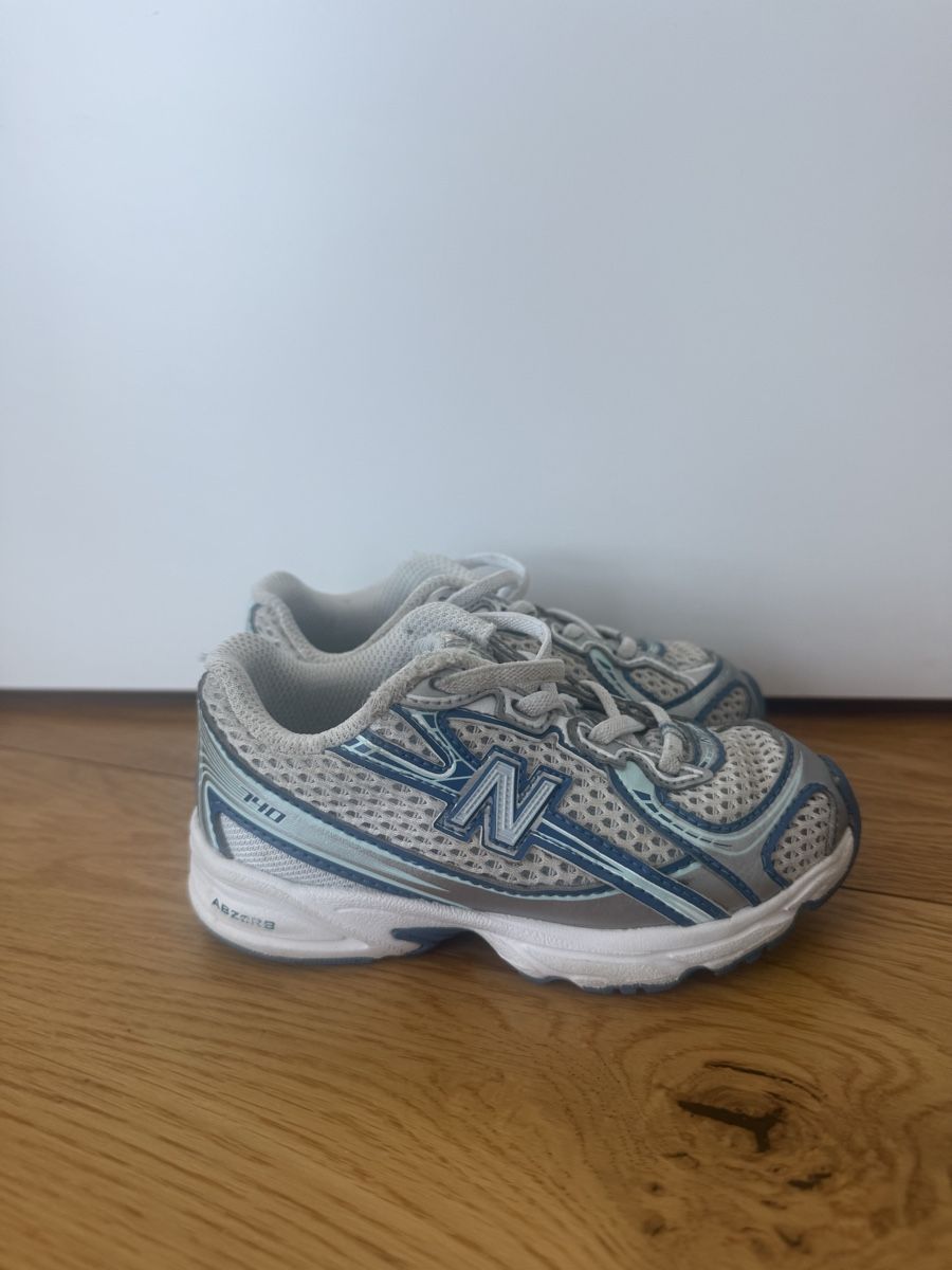 Scarpe per ragazzi: New Balance gr. 25 – Usato da Wittenbach venduto da Maria_sma 2