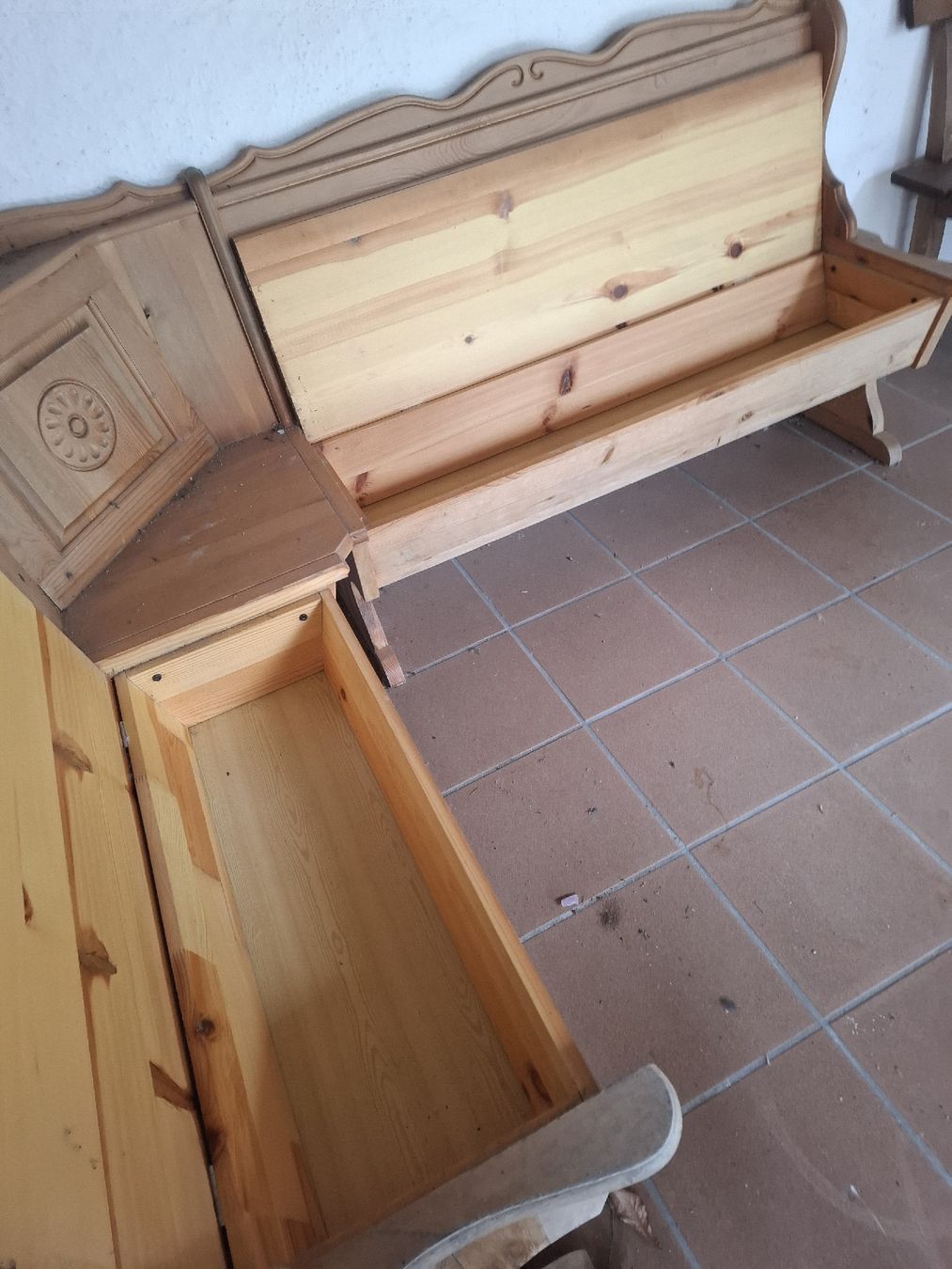 Bancs: Massive Eckbankgruppe aus Holz – D'occasion à Schaffhausen par Fabian021 3