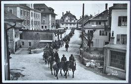 BIÈRE Militär Schw. Armée Défilé - Pferde