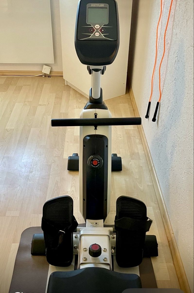 Kettler Vélos d'appartement: Rudergerät Kettler Stroker – D'occasion à Ehrendingen par Bila2 1