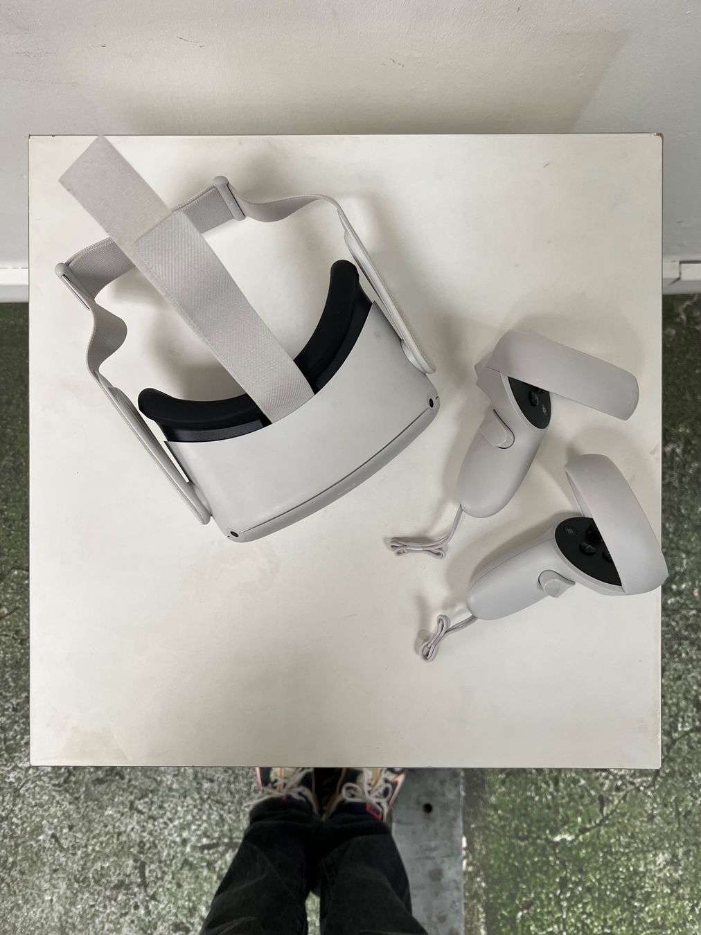 Meta Casco VR: VR Brille Meta Quest 2 – Nuovo (secondo la descrizione) da Kilchberg ZH venduto da svengermann76