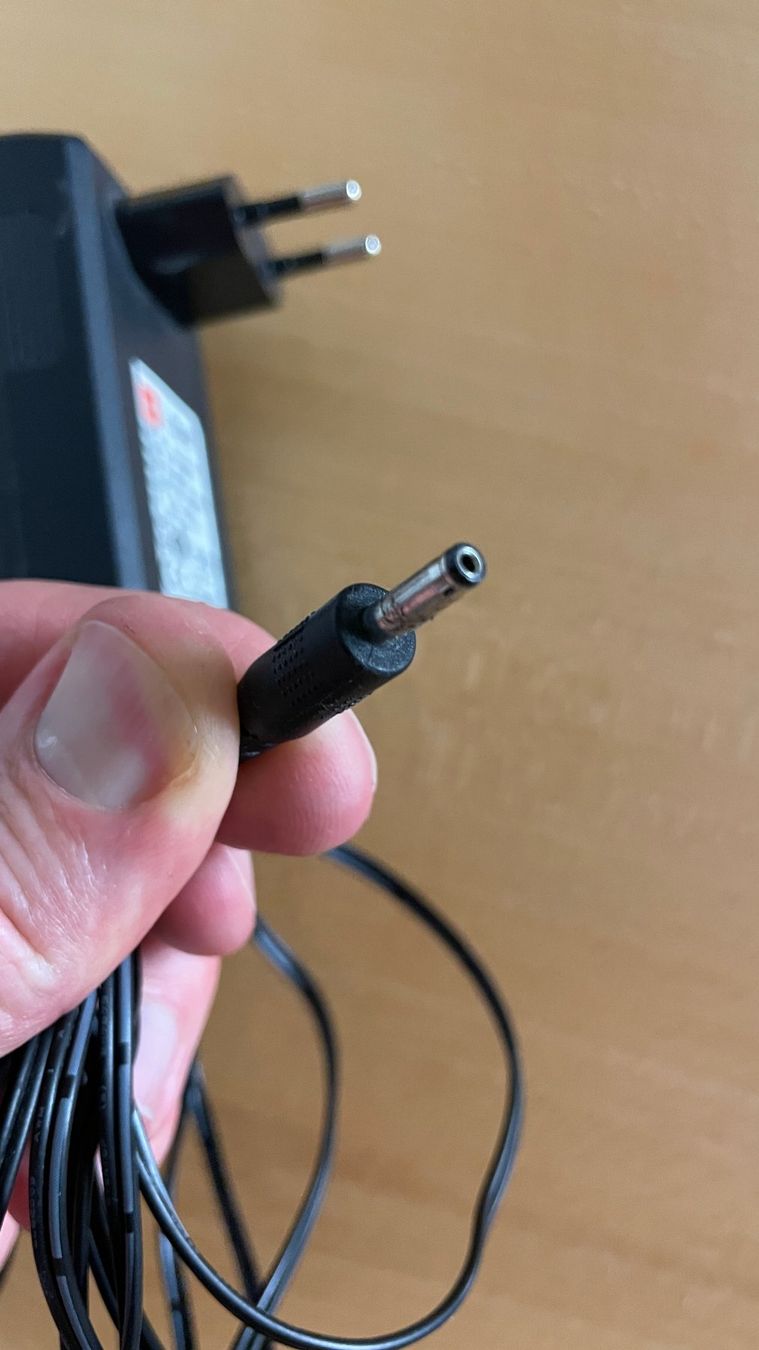 Caricabatterie: JBL Duet Netzteil - 15V~ 1100mA – Usato da Glattfelden venduto da cybermaxx 3