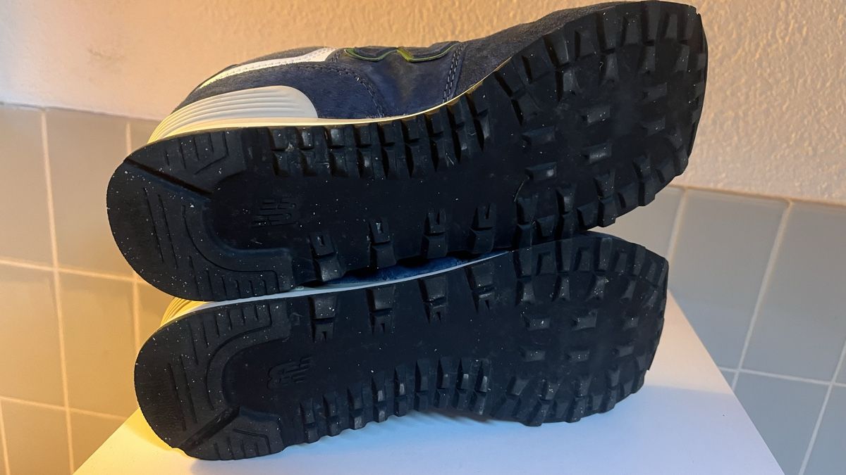 New Balance Scarpe da uomo: New Balance Sneaker 38.5 – Usato da Haldenstein venduto da Foxfast5 3