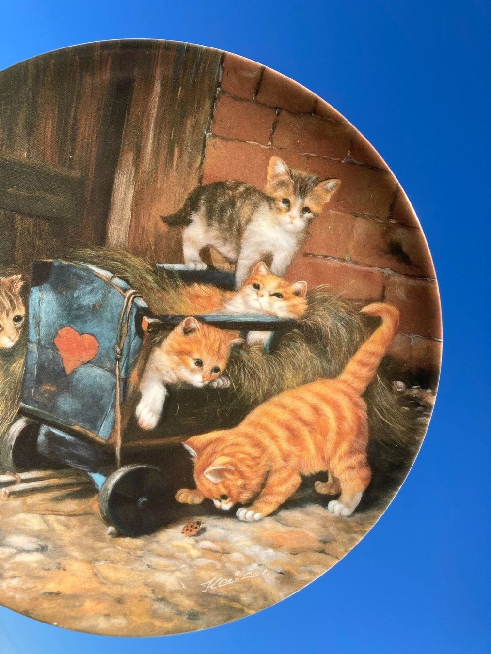 Teller: Seltmann Weiden 1991 Sammelteller Katzen Die Spielkameraden – Gebraucht aus Subingen von Etageren