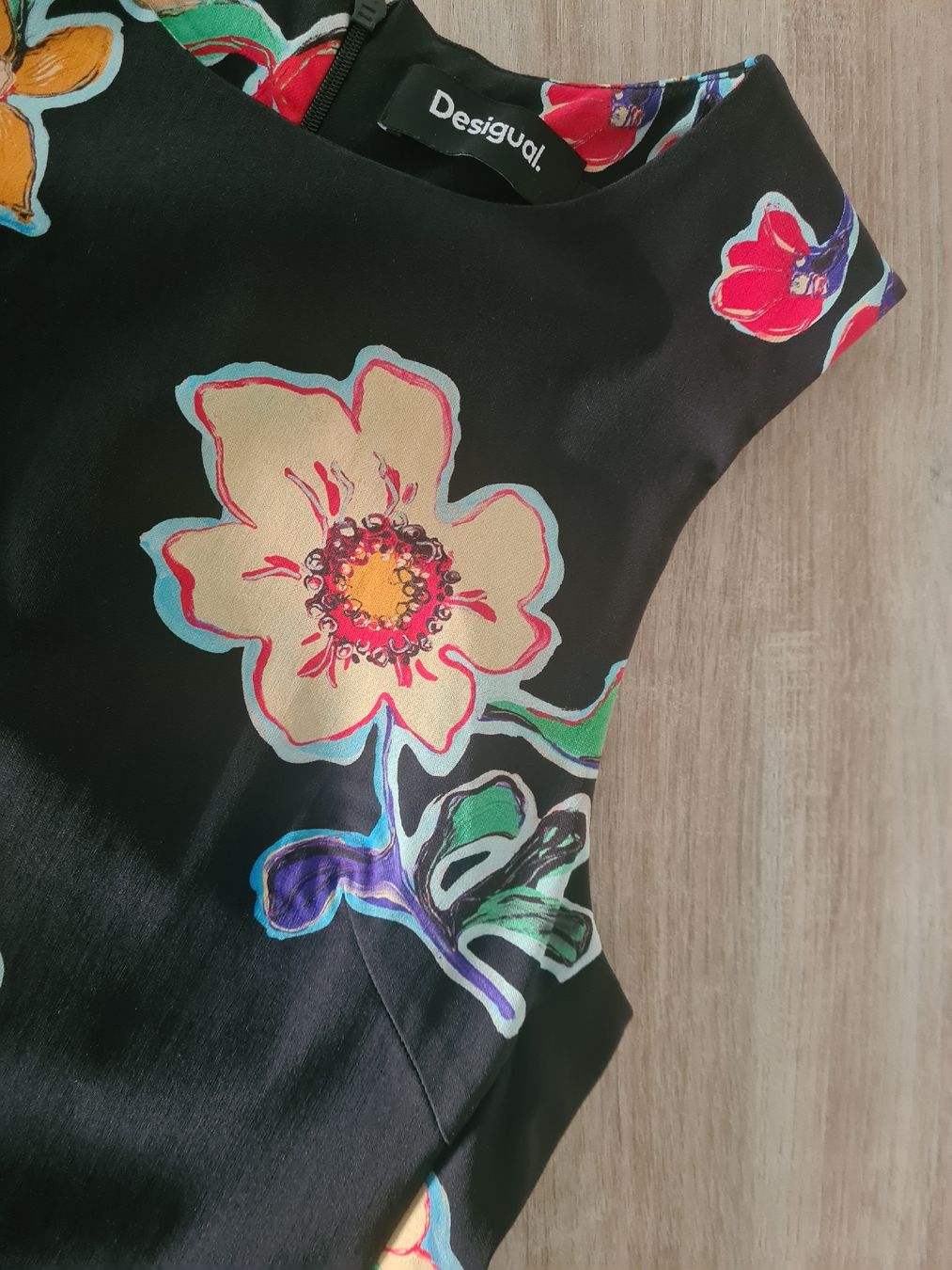 Desigual Kleider: Robe(M)"DESIGUAL" (QUALITÉ 76% Viscose) – Neu und originalverpackt aus Etoy von MyStyleMyMode 8