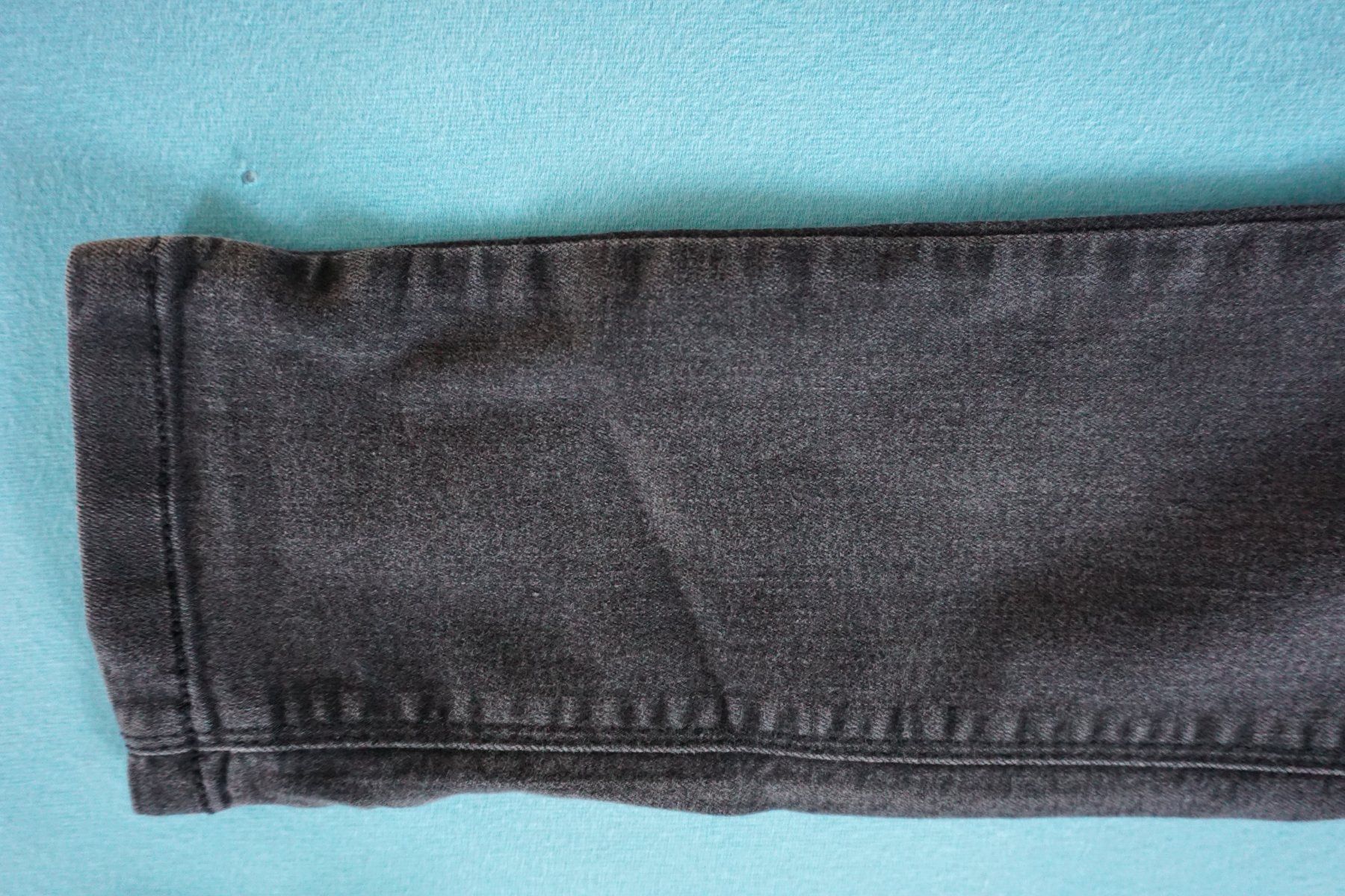 Pantaloni: Hose Gr.170 14/15 Jährig – Usato da Zürich venduto da einalemjena 2