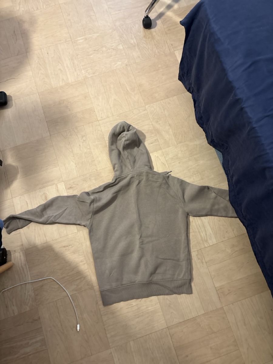 Bershka Pulls & Sweat-shirts: Sweatshirt à capuche beige taille XS usagé – D'occasion à Genève par dav_x5sv 1