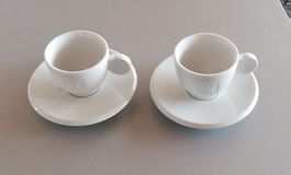 2 Nespresso Espresso Tassen mit Unterteller - Weiss