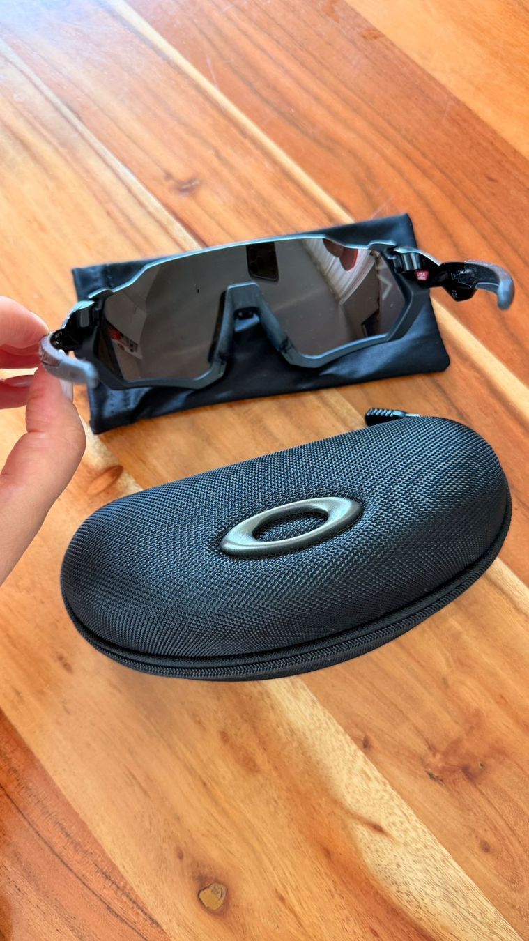 Oakley Brillen & Gläser: Oakley sport sunglasses with case – Gebraucht aus Dübendorf von ped_l8sh 2