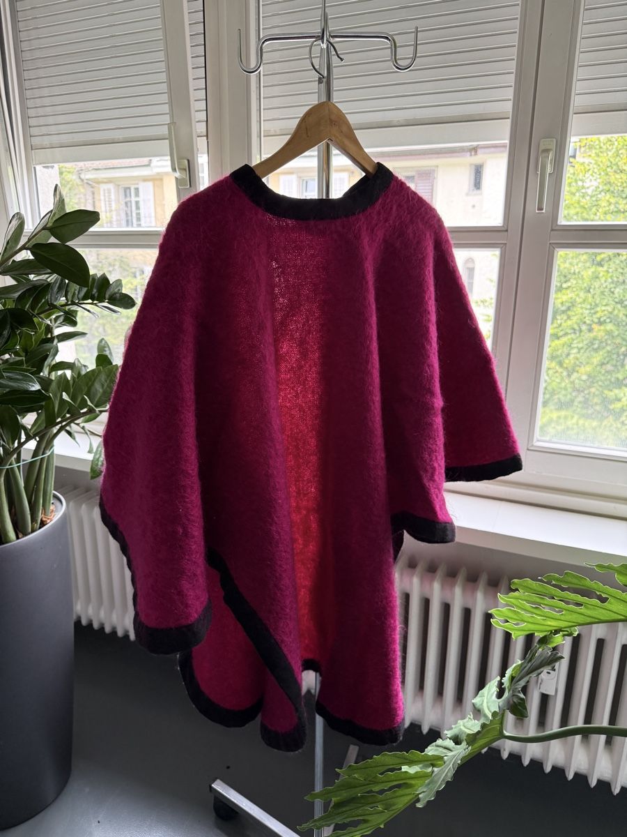 Saint Laurent Altro in Moda donna: yves saint lauren cape pink  – Usato da Zürich venduto da ele_cj6q 2