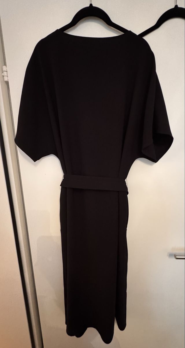 Kleider: Zapa Dress, Size 44, Navy blue – Gebraucht aus Horgen von kay_5xnb 1