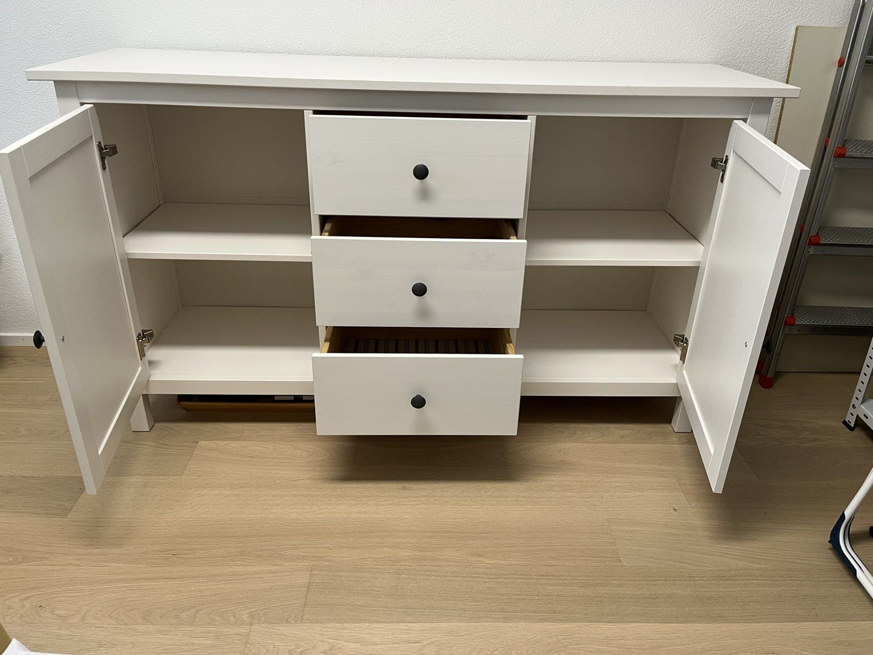 Ikea Cassettiere: Kommode HEMNES weiss von IKEA – Usato da Brügg BE venduto da Cinia 4