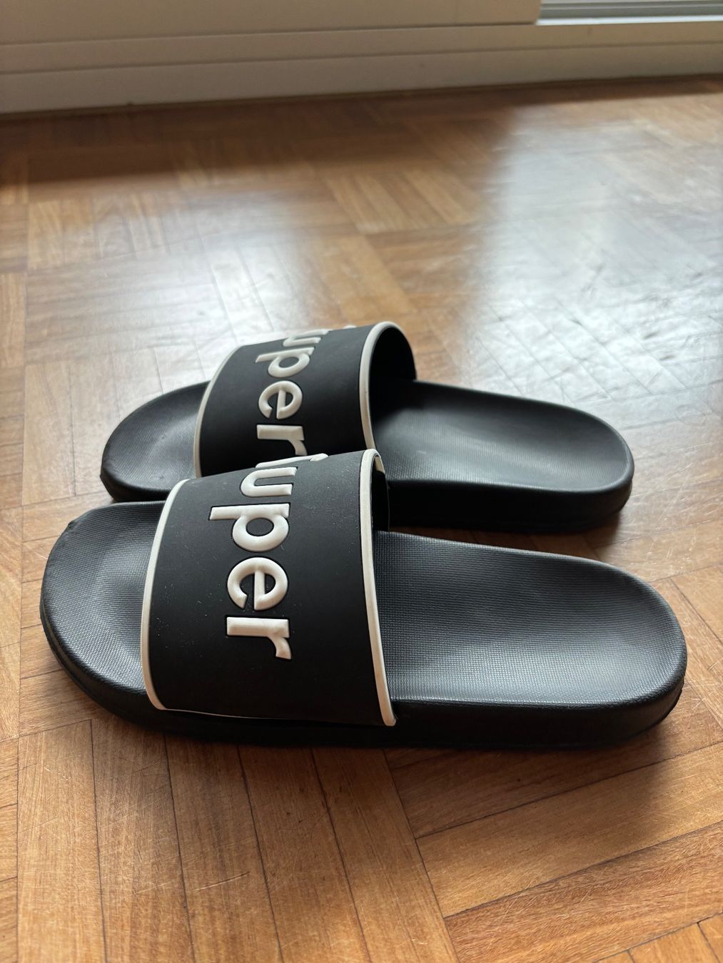 Scarpe da uomo: Super Super Slides, Grösse 38 – Usato da Kehrsatz venduto da lea_sk9s 1