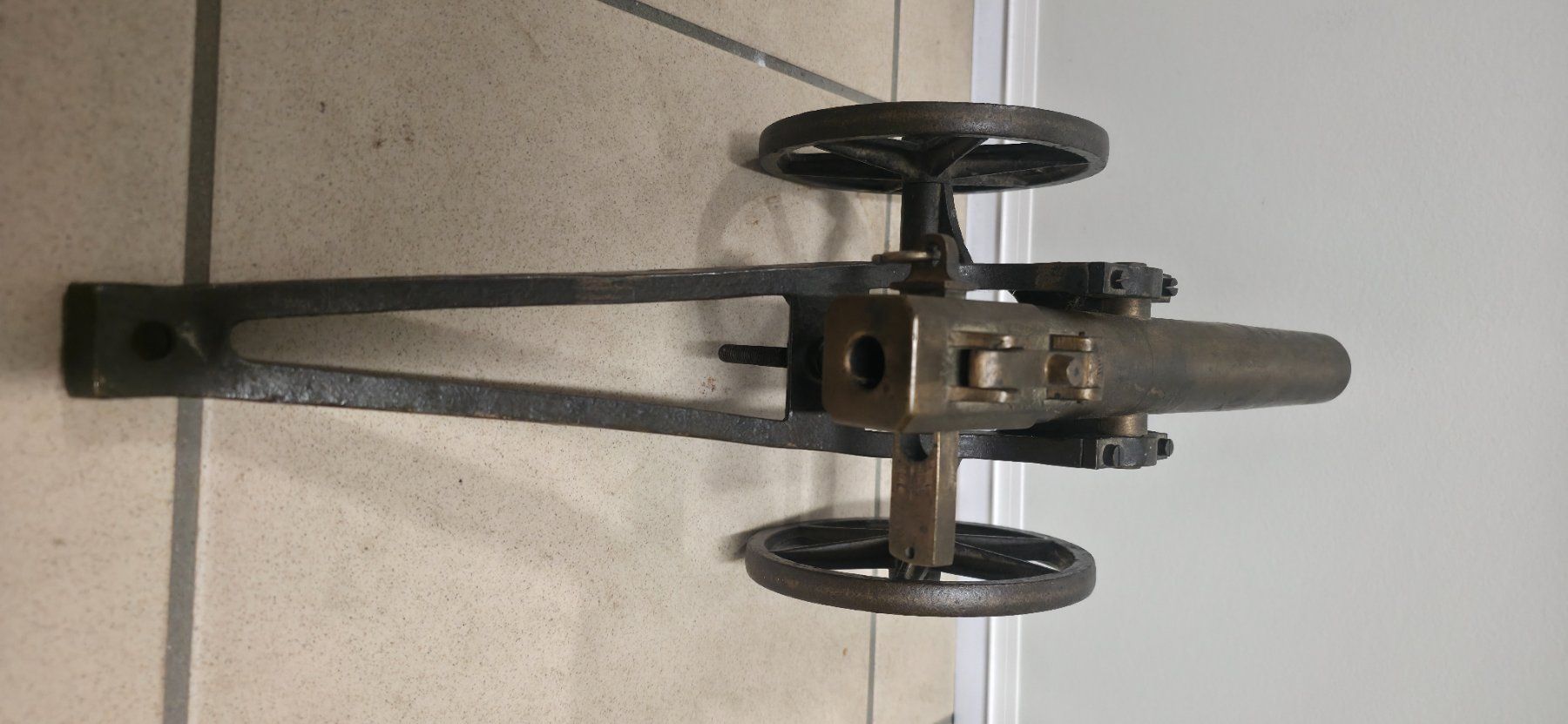 Modellbausätze & Standmodelle: Antike Miniatur Kanone, Geschütz – Gebraucht aus Zürich von spin23 5