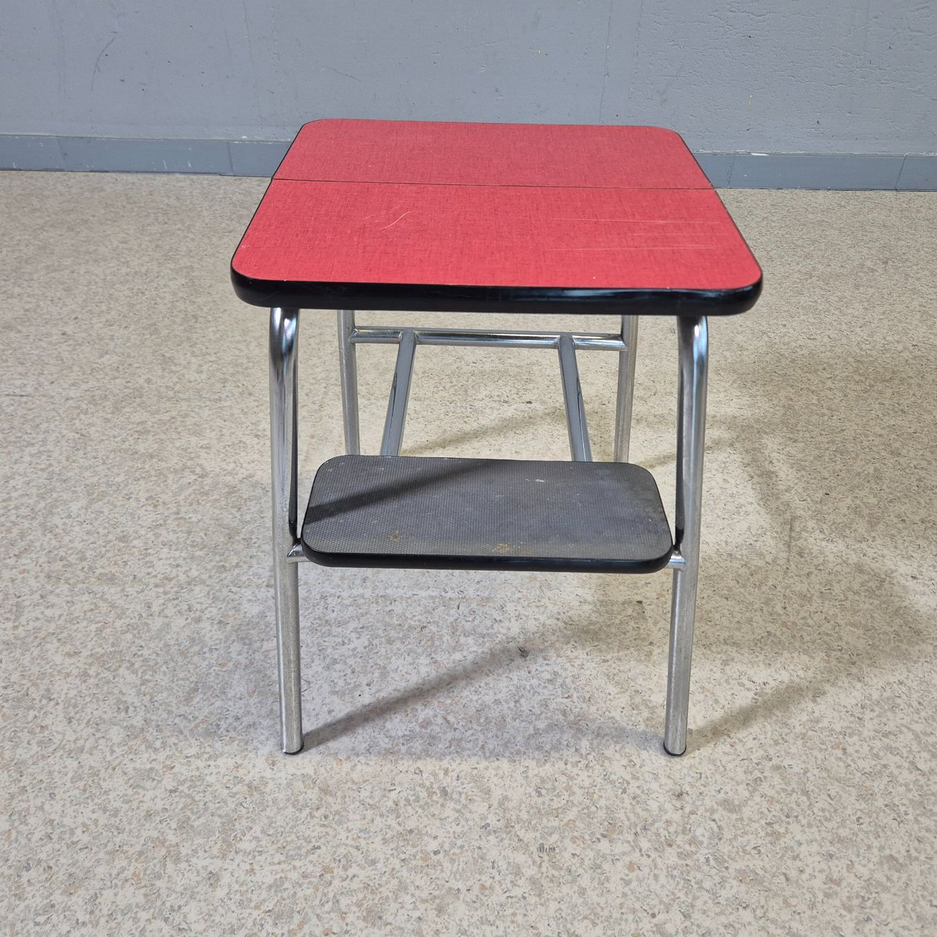 Sgabelli: 70s Simplex Tritthocker Stepstool Küchenhocker 2-Tritt rot – Usato da Nottwil venduto da Wondewa-Shop 8