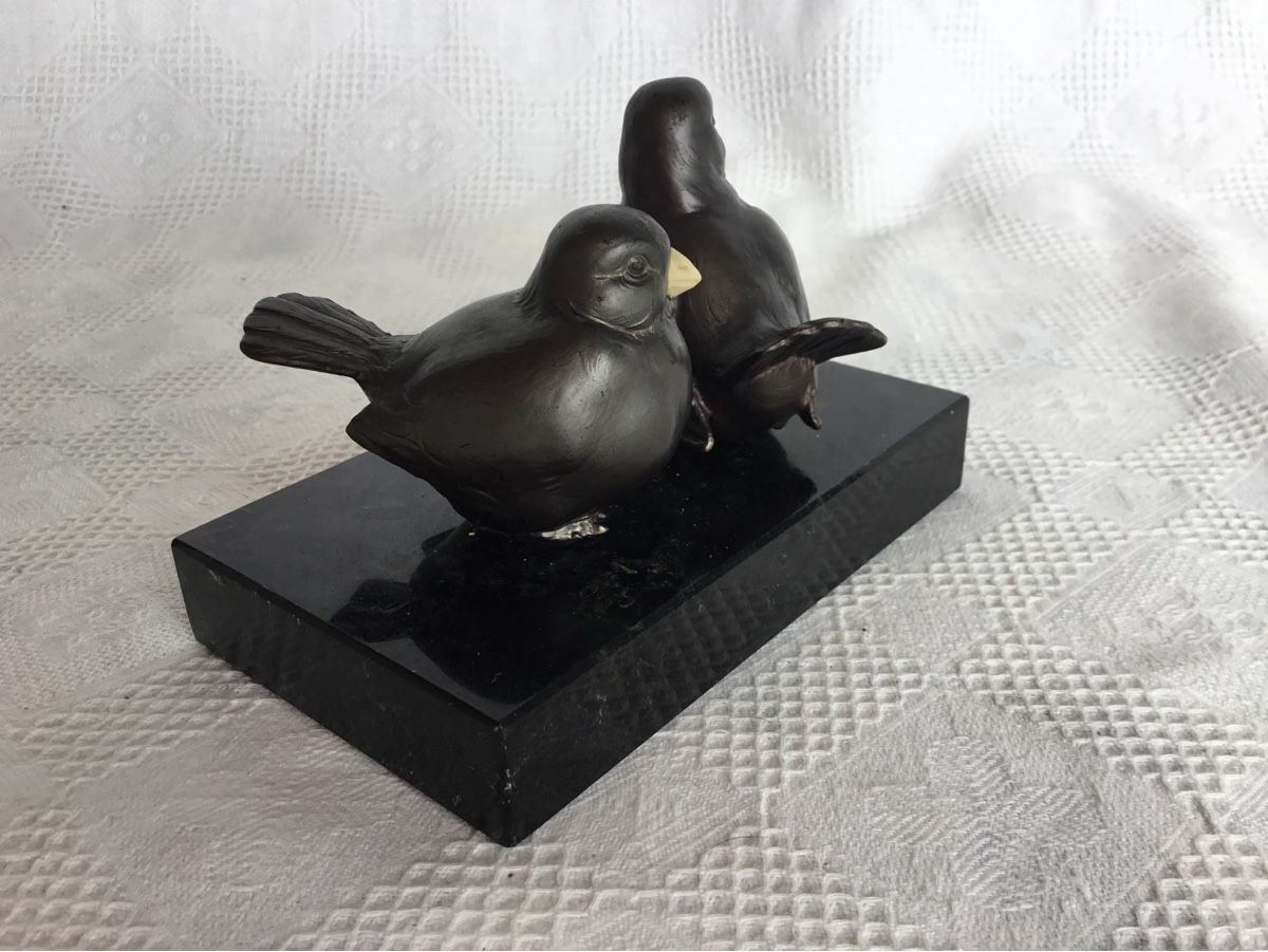 Sculture & Statue: Antike Vogel Figurengruppe – Usato da St. Gallen venduto da chamilla 2
