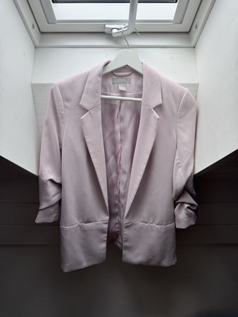 Blazer, Gr. 36 in leicht rosa, perfekt für den Sommer 