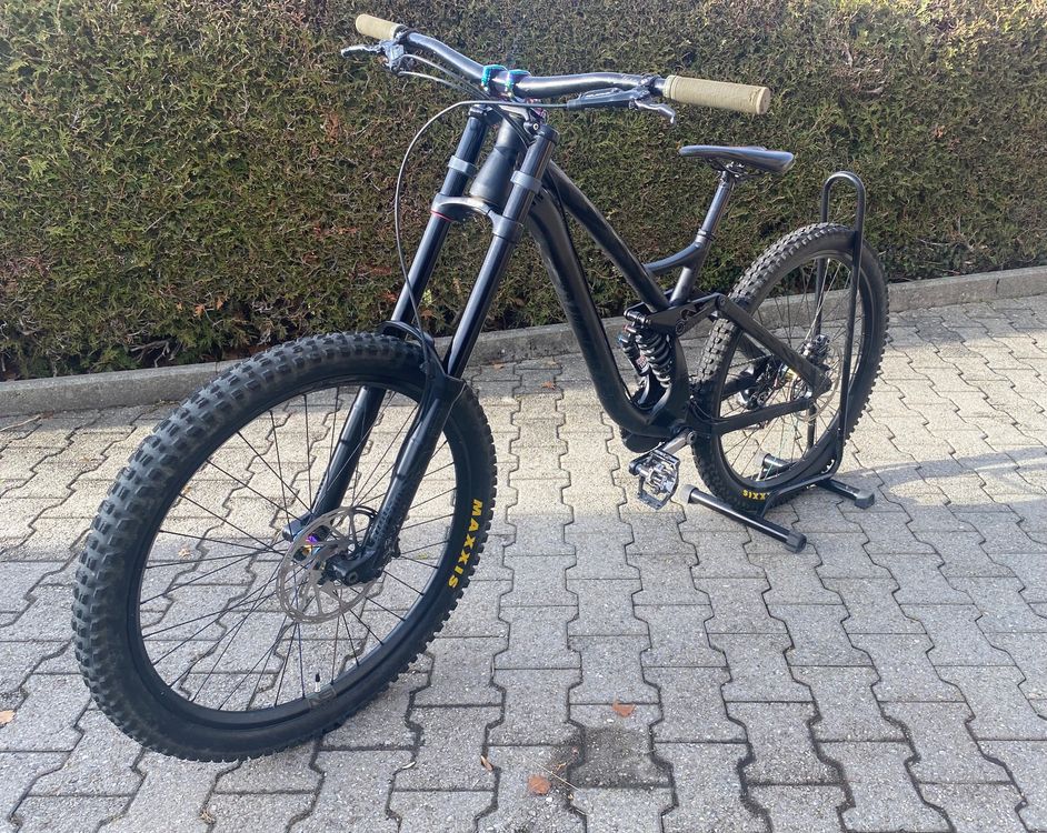 Downhill shop bike olx