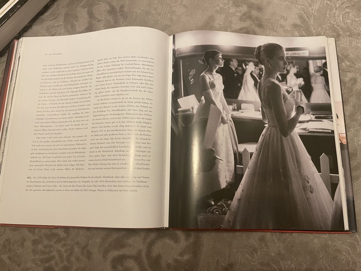 Libri: Abendkleid Buch – Usato da Weisslingen venduto da Spiegelbild0