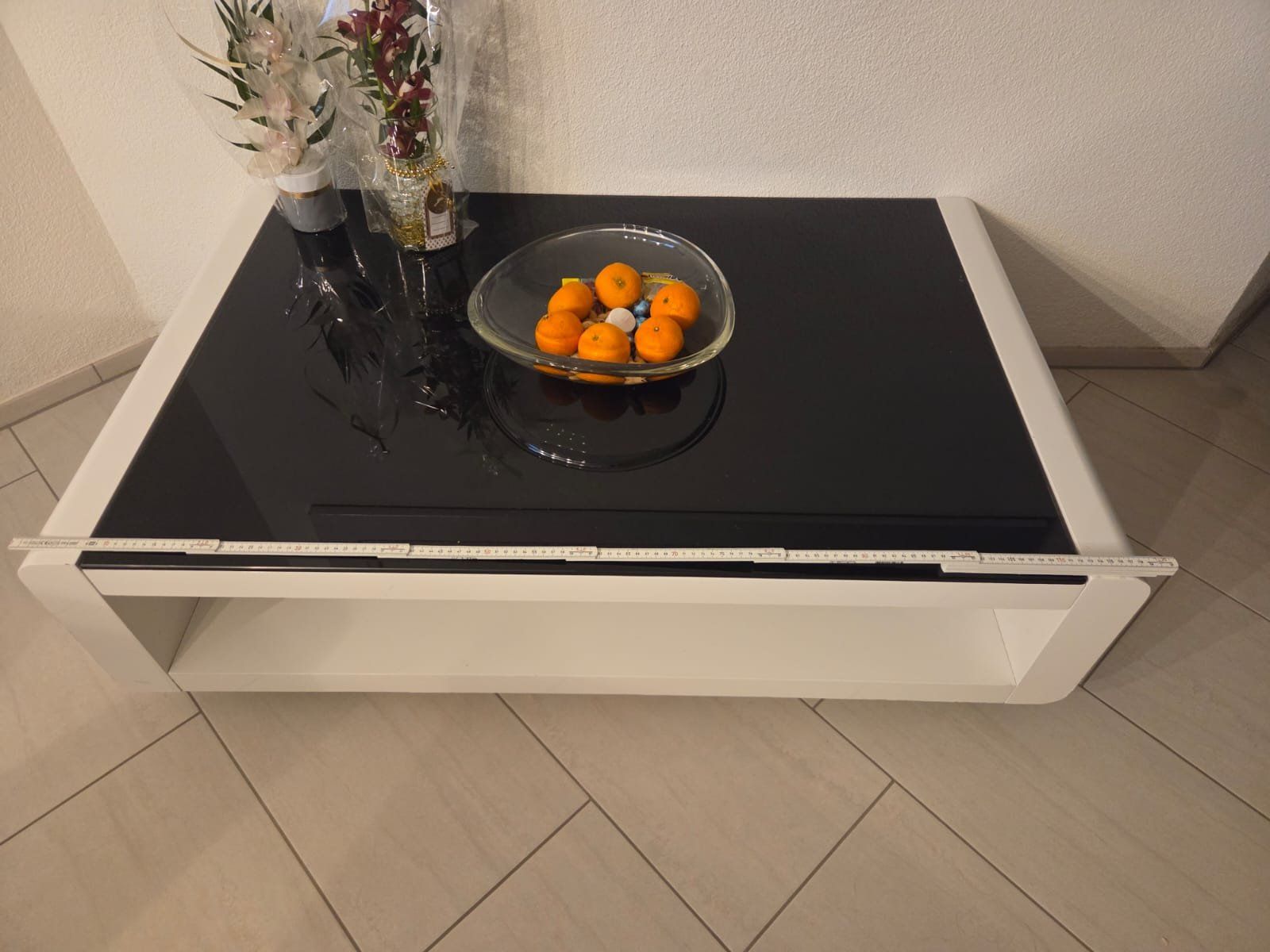 Tische: Salon Tisch – Gebraucht aus Kloten von Fx2000