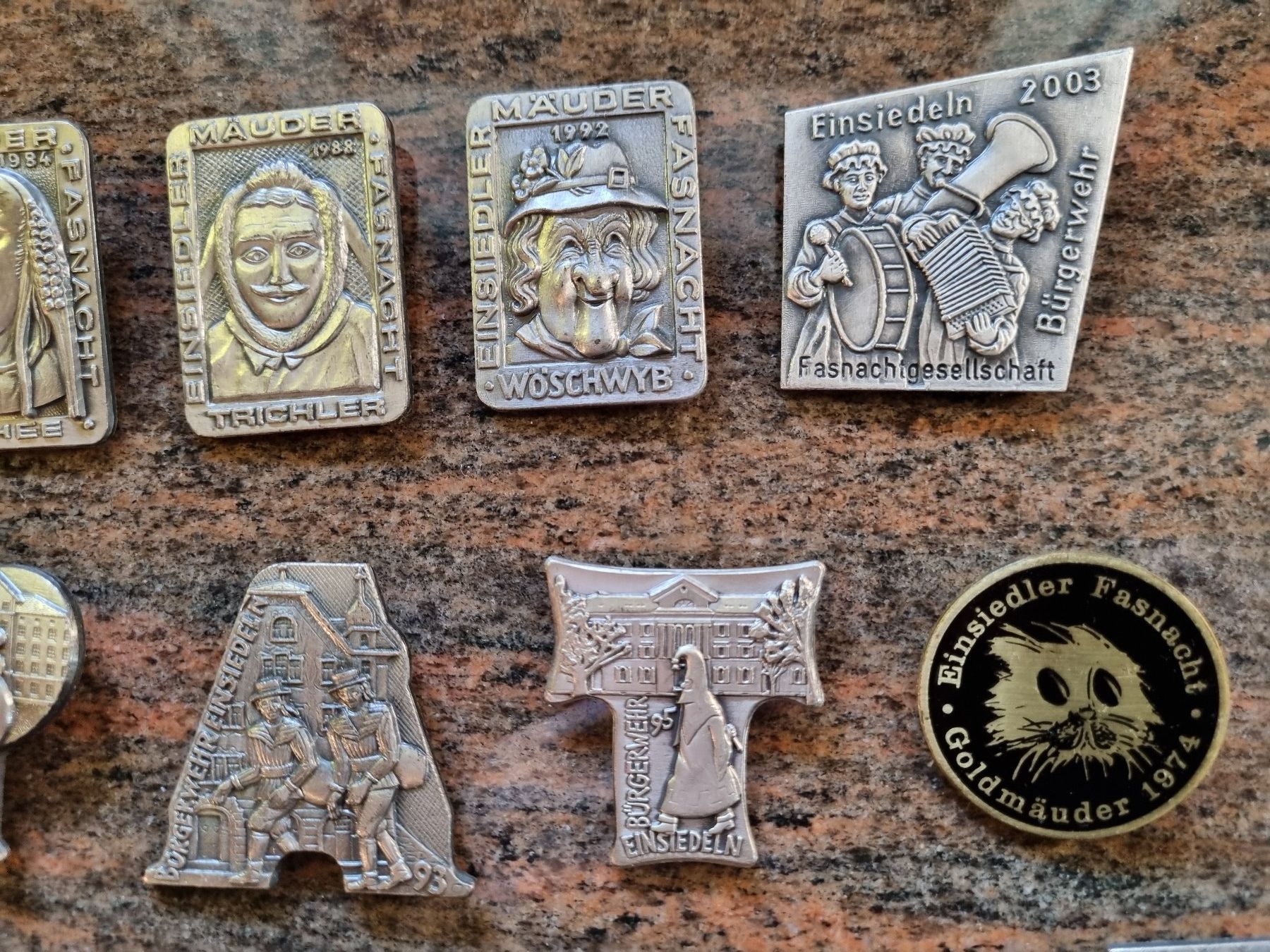 Placchette & Badge: Fasnachts-Plaketten Sammlung, Einsiedeln  Top! – Usato da Trachslau venduto da bastet06 2