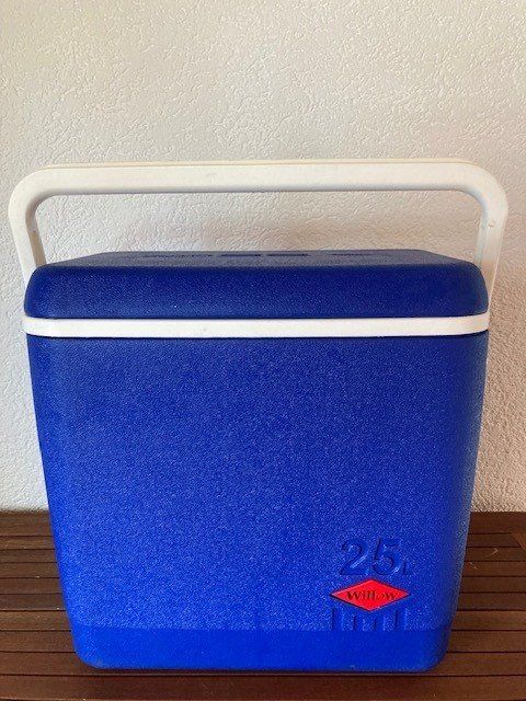 Kühlschränke & Kühlen: Kühlbox Willow 25 Liter Cooler Camping – Gebraucht aus Weggis von Secondsell 2