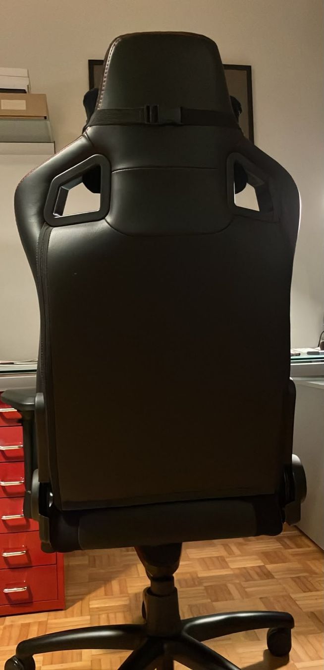 Noblechairs Sedie: Noblechairs Epic Gaming-Stuhl – Usato da Zürich venduto da RF38 3