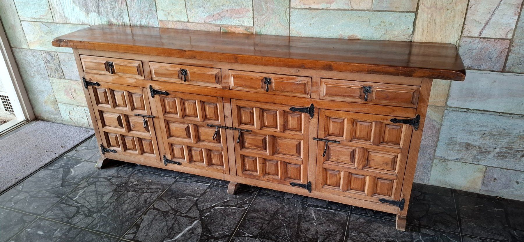 Commodes: commode – D'occasion à Champagne par Lamar0
