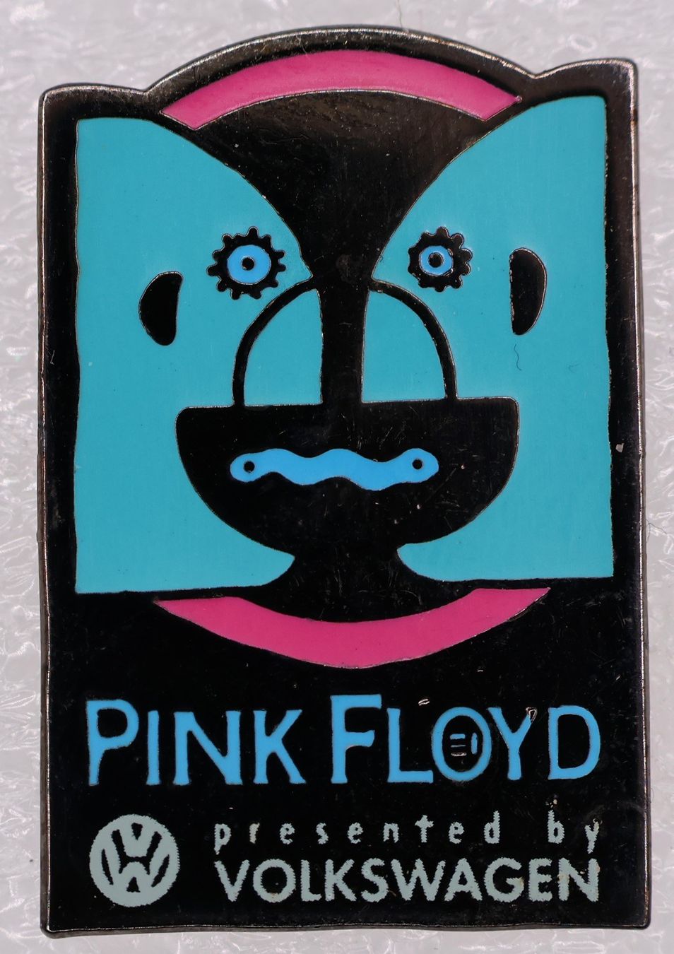 Volkswagen Placchette & Badge: PINK FLOYD  /  VW VOLKSWAGEN  schwarz – Usato da Winterthur venduto da Sammleroase