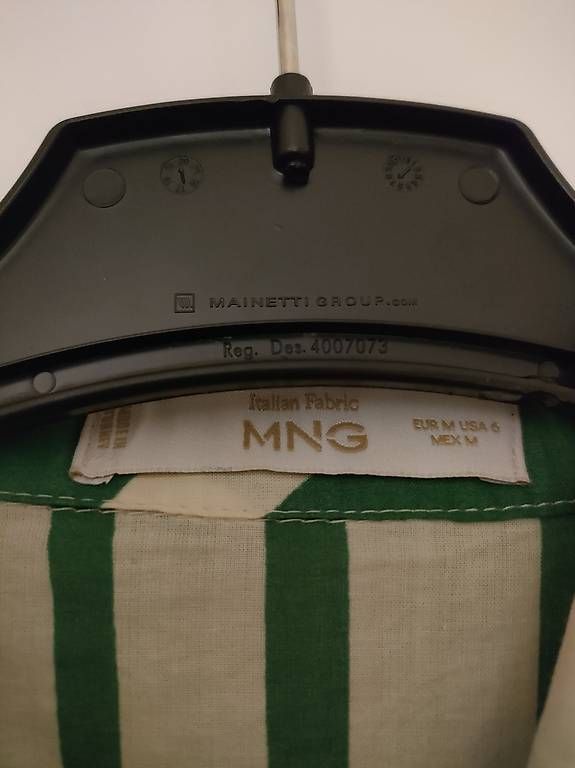 Camicette: MNG Bluse mit grünem Muster  Gr. M – Usato da Schaffhausen venduto da Tutti_007 3