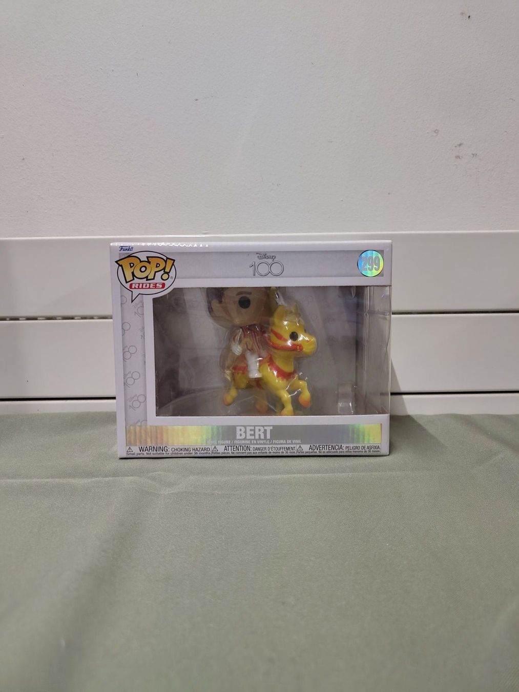 Funko Statuette: Funko POP! Disney 100 299 - Bert – Nuovo e nell'imballaggio originale da Saxon venduto da dan_drn5