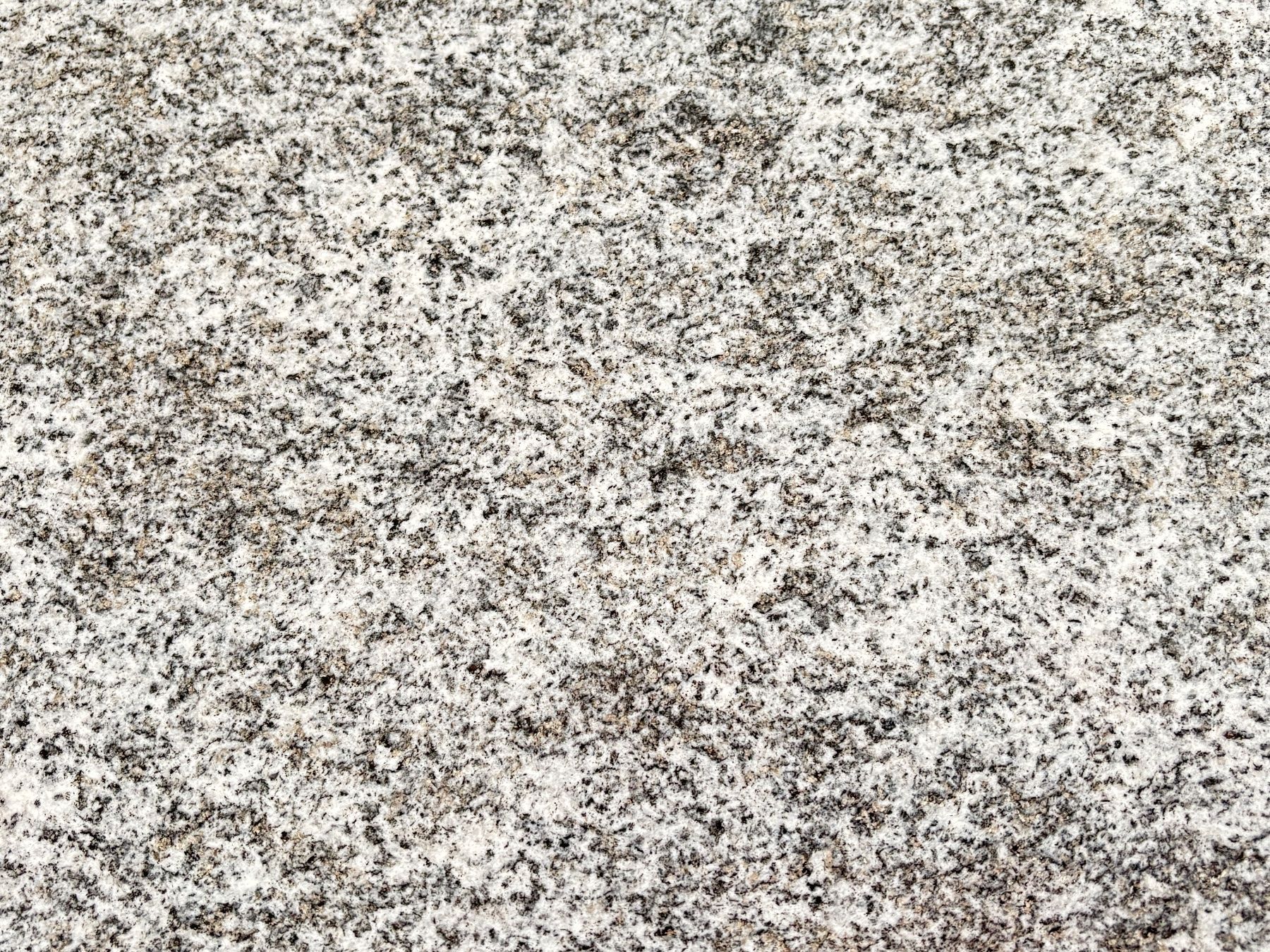 Tavoli: Granit-Esstisch – Usato da Luzern venduto da Daluja 2