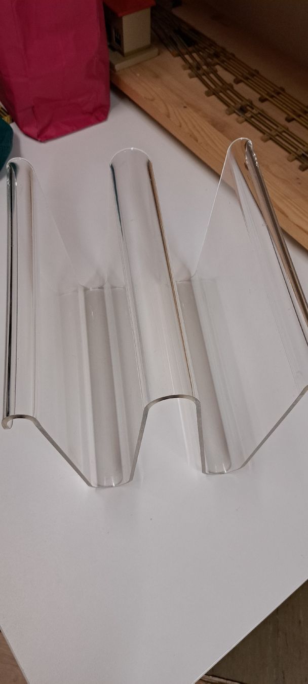 Sonstiges für Haushalt & Wohnen: Plexiglas Zeitungsständer – Gebraucht aus Urdorf von Canyamel1 1